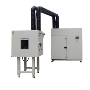 Air conditioning unit for a climatic chamber